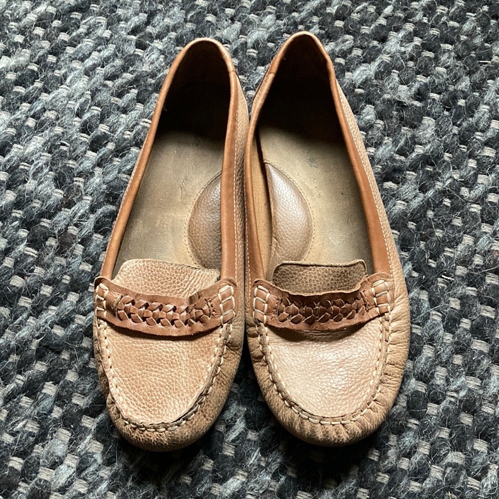 Eddie Bauer Leather Loafer
